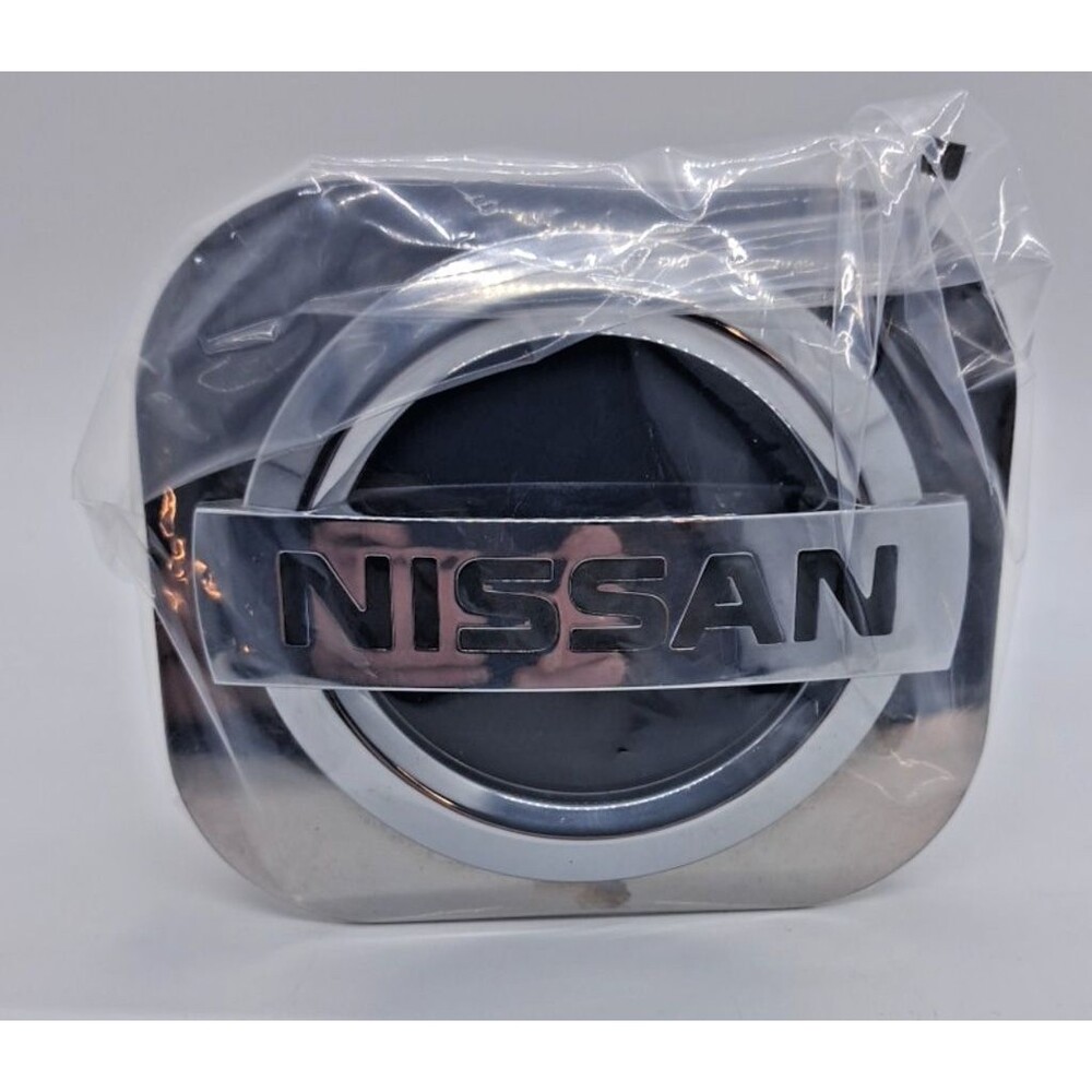 Officially Licensed Class Iii Trailer Hitch Plug For Nissan 2002 (Mirrored)